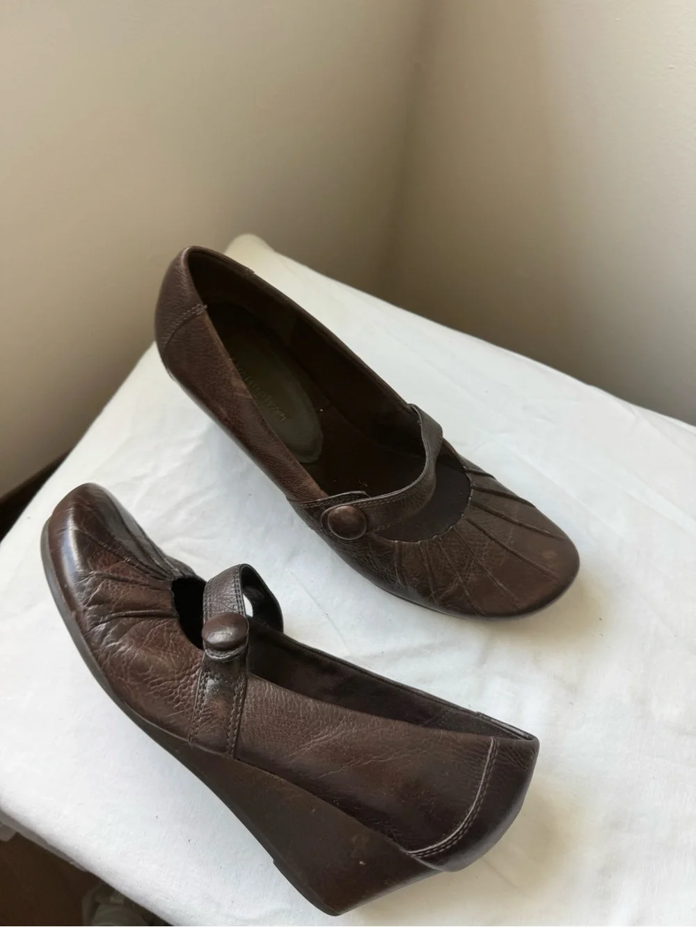 Y2K Naturalizer Brown Leather Mary Jane Wedge Heels Vintage Shoes Size 9.5